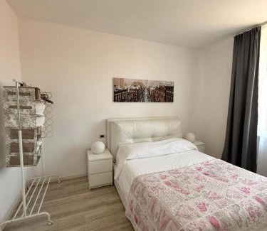 Falconara Marittima Apartamento | Appartamento Moderno, Comfort, Mare e Posizione Top