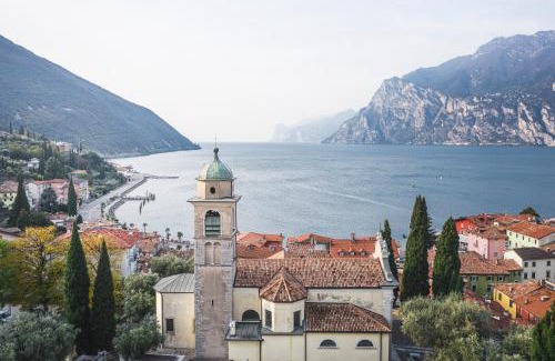 Torbole sul Garda Apartamento | Appartamento La Ninfa Garden Suite