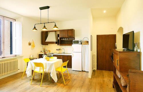 Donoratico Apartamento | Appartamento La Stazione