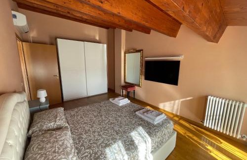 Lugo Apartamento | Appartamento Luce- 2 camere da letto-Centro storico-Parcheggio privato gratuito