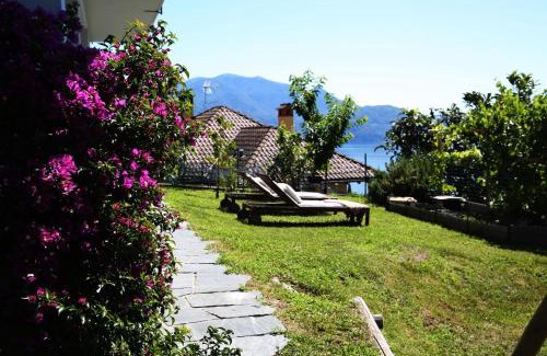 Cannero Riviera Apartamento | Appartamento Magdalena
