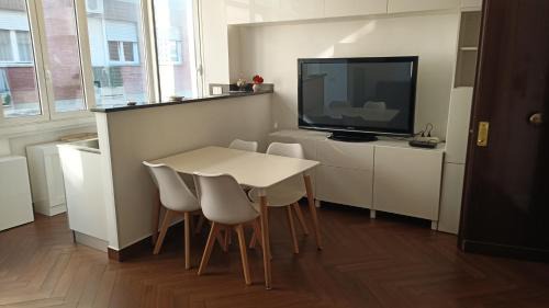 Trionfale Casa | Appartamento moderno con vista sul verde 2 fermate da San Pietro