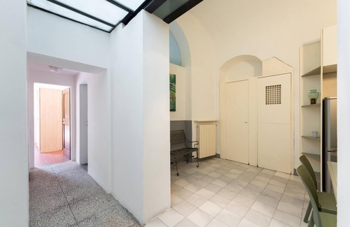 Sant' Ambrogio Apartamento | Appartamento Pilastri 35