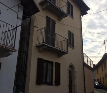Neive Apartamento | Appartamento Riva