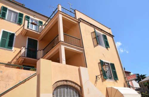 Albisola Superiore Apartamento | Appartamento SZ Fronte mare - Seafront apartment