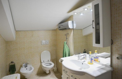Zona XVI Torrenova Apartamento | Appartamento spazioso+parcheggio a Romanina - Roma