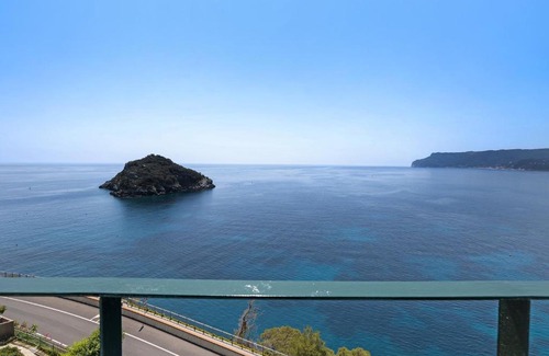 Torre del Mare Apartamento | Appartamento stupenda vista mare