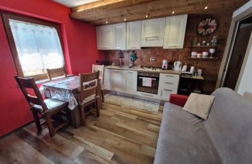 Valtournenche Apartamento | Appartamento sul Lago di Maen