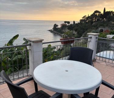 Latte Apartamento | Appartamento un mare di fiori