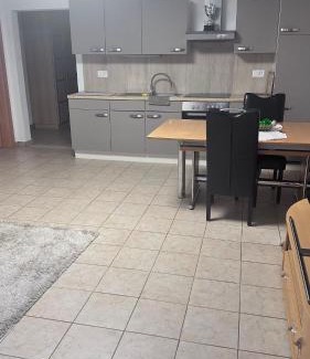 Cadenazzo Apartamento | Appartamento VACANZE vicino Locarno