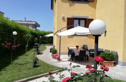 Sant'Antonio Abate Apartamento | Appartamento vista Vesuvio in B&B