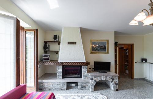 Primaluna Apartamento | Appartamento vista Grigna, Natura,sport e relax