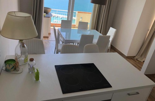 Capo d'Orlando Apartamento | Appartamento vista mare Capo D'orlando