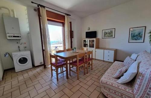 Gabicce Mare Apartamento | APPARTAMENTO VISTA MARE -E- con 2 camere da letto -Residence azzurro