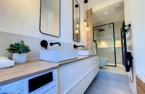 Creon Apartamento | AppartChic - appartement standing - plein Centre & Parking privé