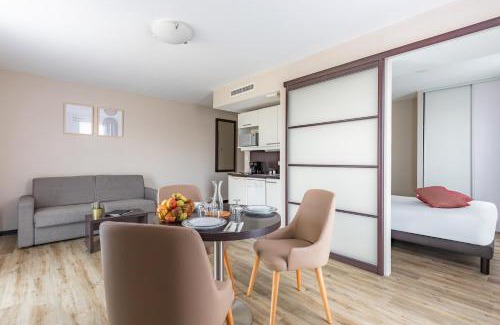 Saint-Herblain Apartamento | Appart’City Confort Nantes Ouest Saint-Herblain