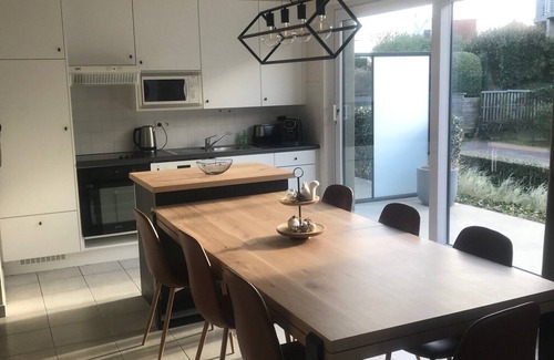 Sint-Idesbald Apartamento | Appartement 3 Slaapkamers met Groot Zonnig Terras + Garage Box - Nabij Strand