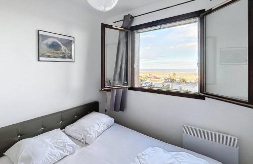 Merville-Franceville-Plage Apartamento | Appartement familial centre ville avec parking et animaux permis - FR-1-465-90