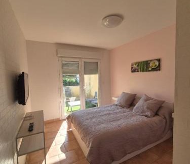 Port-Saint-Louis-du-Rhone Apartamento | Appartement T2 avec terrasse