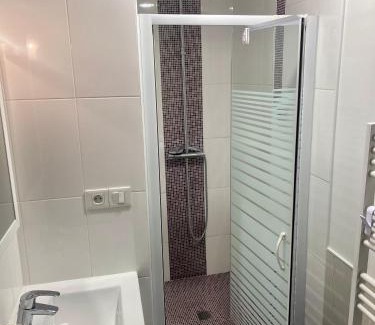 Sainte-Genevieve-des-Bois Apartamento | Appartement F1 IDF ,4 pers