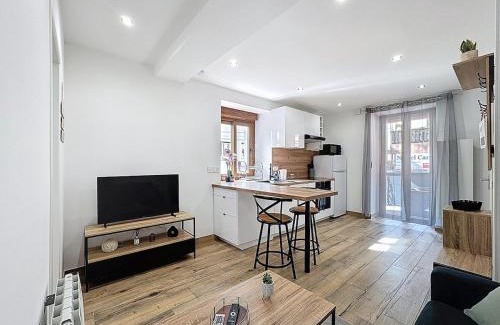 Bellegarde-sur-Valserine Apartamento | Appartement proche gare, plein centre, balcon