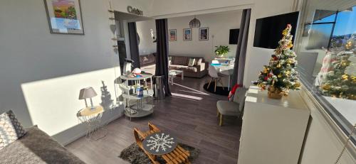 Besse-et-Saint-Anastaise Apartamento | Appartement terrasse pied des pistes coeur station wifi