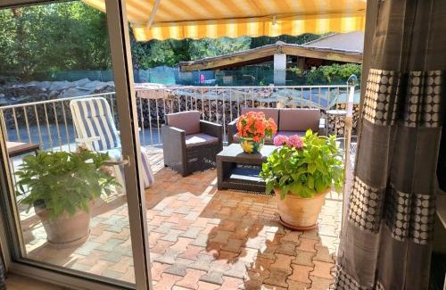 Saint-Cezaire-sur-Siagne Apartamento | Appartement au Calme
