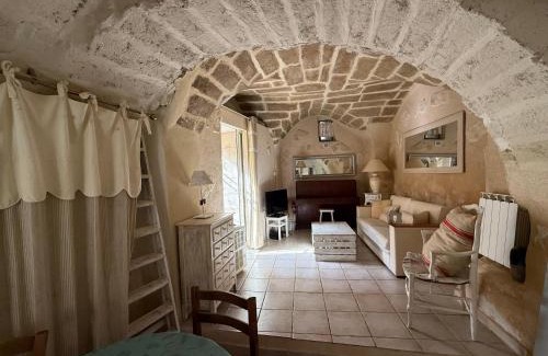 Saint-Quentin-la-Poterie Apartamento | Appartement P2 à 4km D'UZÈS