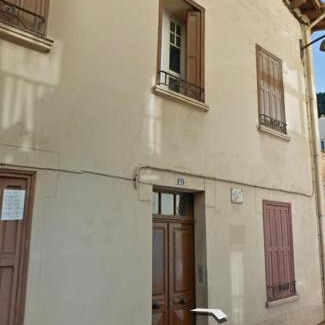 Amelie-les-Bains-Palalda Apartamento | Appartement cure ou vacances avec WIFI et parking et à 100m des thermes