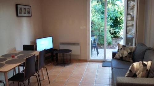 Charbonnieres-les-Bains Apartamento | Appartement dans propriété calme en pleine nature