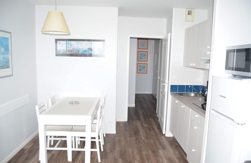 Chateau-d'Olonne Apartamento | A101 Front de mer-Apartamento-Apartamento-Baño con bañera-Balcón