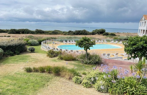 Chateau-d'Olonne Apartamento | C103 Front de mer-Apartamento-Apartamento-Baño con bañera-Balcón