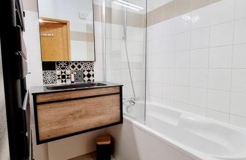 Saint-Gervais-les-Bains Apartamento | Appartement avec piscine & jardin pied de la télécabine