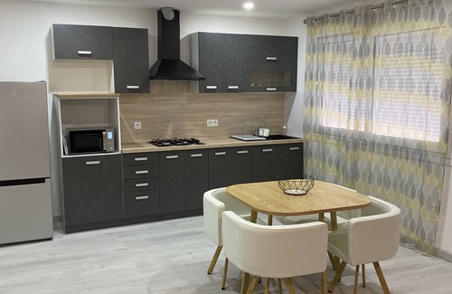 Saint-Rome-de-Cernon Apartamento | Appartement Moderne et Cosy à St Rome de Cernon