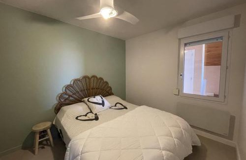 Vieux-Boucau-les-Bains Apartamento | Appartement T3 cabine rénové face à l'océan, 6 pers. - FR-1-379-184