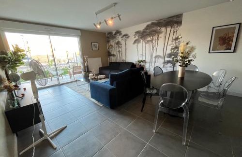 Villeneuve-les-Avignon Apartamento | Appartement neuf avec jardin et parking dans résidence calme
