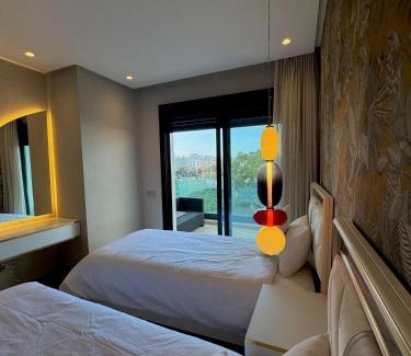 Malabata Apartamento | Appartement à 2min de la mer et de la gare TGV avec piscine