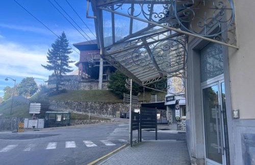 Cauterets Apartamento | Appartement à Cauterets: 4 pers, parking, proche thermes - FR-1-812-86