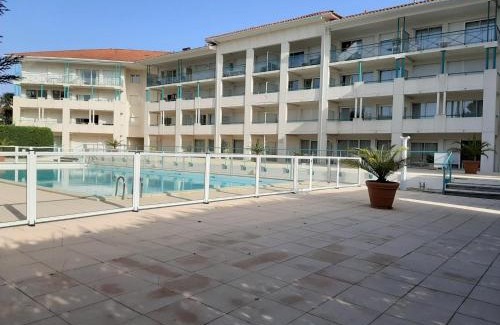 Ciboure Apartamento | Appartement à Ciboure avec piscine chauffée et parking privé - FR-1-239-560