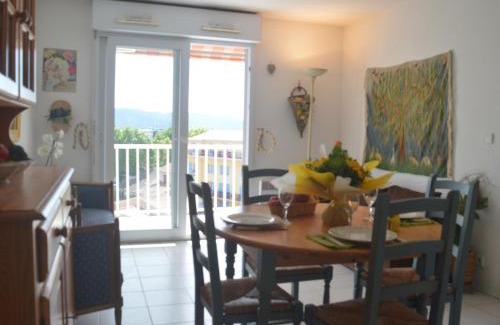 Frejus Port Apartamento | Appartement à Fréjus avec terrasse et ménage inclus - FR-1-226A-66
