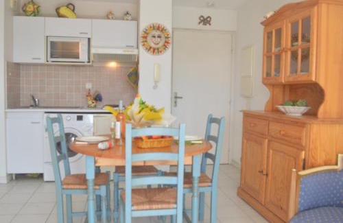 Frejus Port Apartamento | Appartement à Fréjus avec terrasse et ménage inclus - FR-1-226A-66