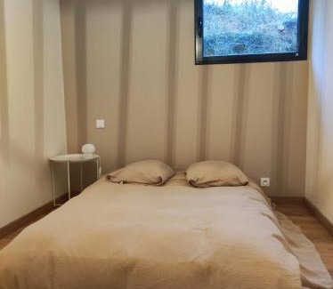 Saint-Georges-de-Luzencon Apartamento | Appartement à la campagne