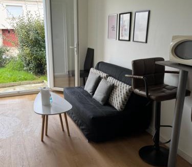La Roche-sur-Yon Apartamento | Appartement 1 chambre vu sur jardin