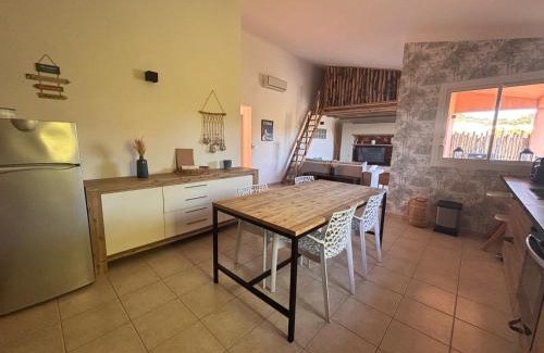 Santa Giulia Apartamento | Appartement 2 chambres, mezzanine et piscine