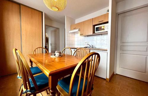 Flumet Apartamento | Appartement 2 chambres avec piscine intérieure et terrasse au pied des pistes, Flumet - FR-1-505-189