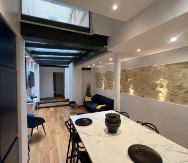 Bordeaux City Centre Apartamento | Appartement 2 chambres climatisé triangle d’or