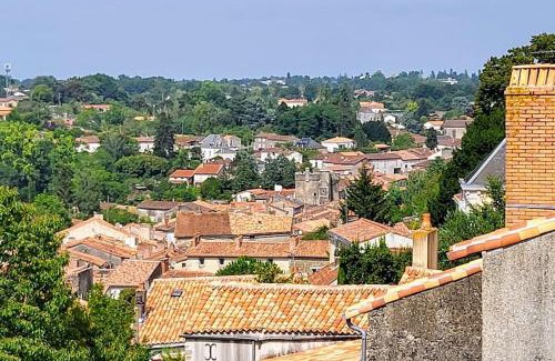Parthenay Apartamento | Appartement 2 chambres en centre-ville