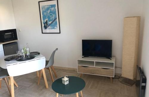 Bastide Giraud Apartamento | Appartement 2 personnes calme proche de la mer piscine tennis