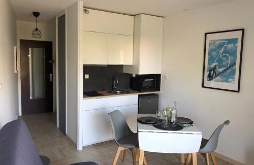 Bastide Giraud Apartamento | Appartement 2 personnes calme proche de la mer piscine tennis