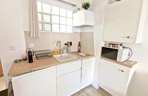 Toulon - Hyeres Apartamento | Appartement 2 pièces avec Balcon, Clim et Parking au Port de Hyères